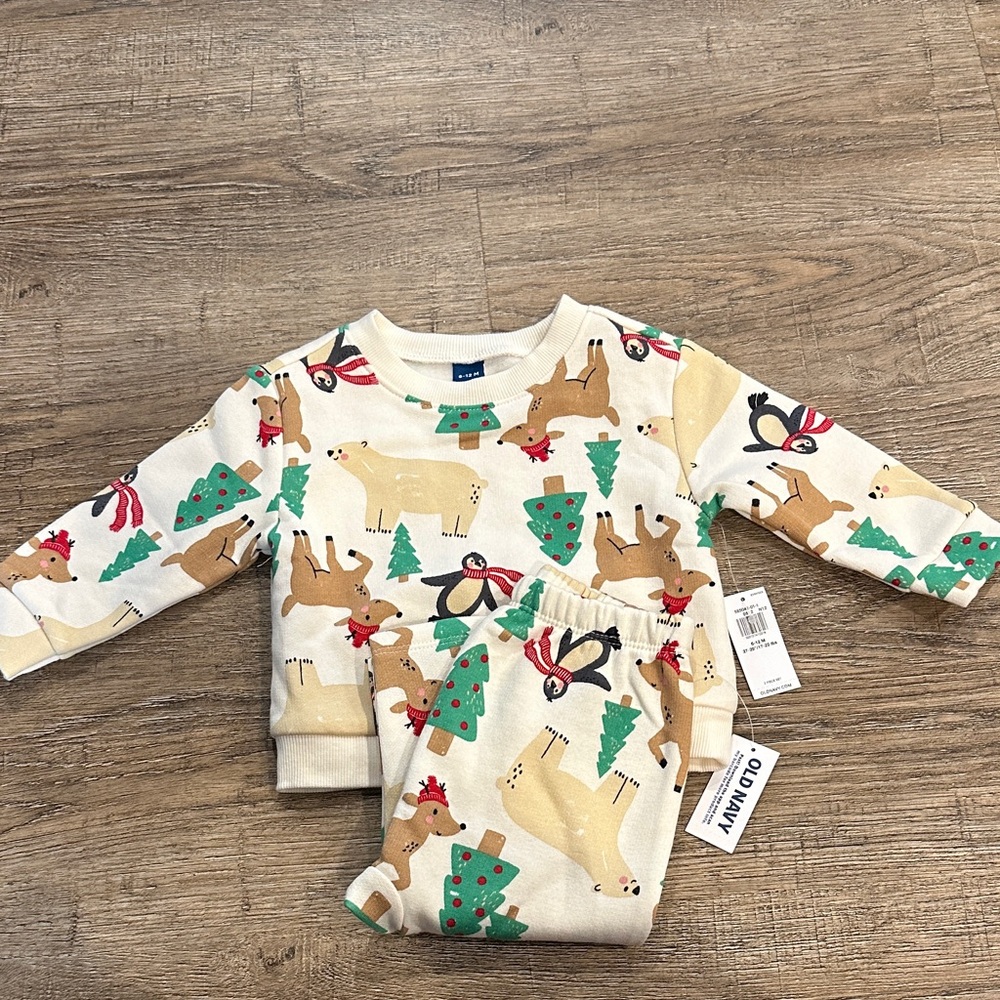 Old Navy Cream and Green Baby Pajama Top